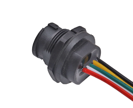 Micro USB母 带电子线 板后插座(卡扣式)}